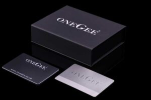 Packaging Cardboard Box in Black closed with mirrored cards